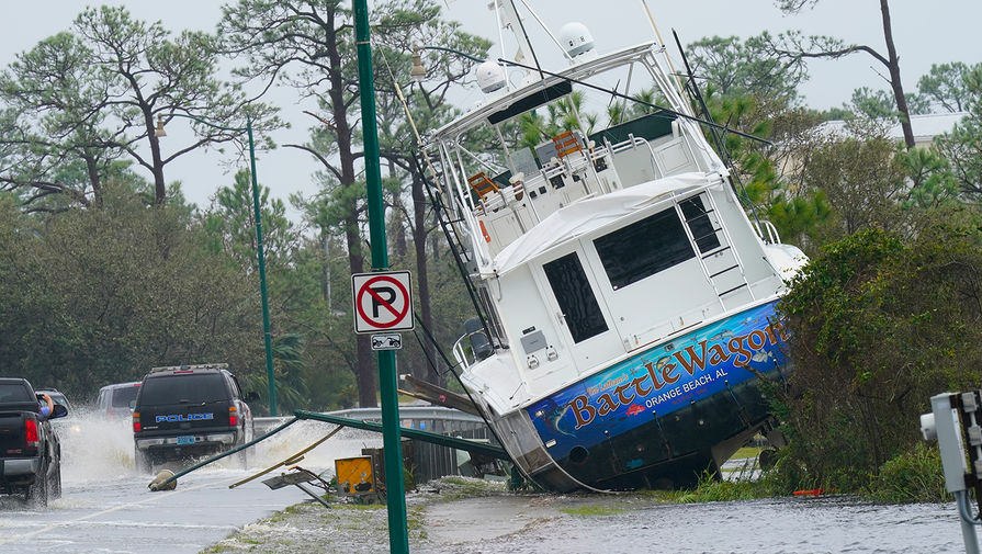 Последствия урагана &laquo;Салли&raquo; во Флориде, США, 16 сентября 2020 года