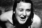 Ева Браун во время купания в озере. Фотография сделана Адольфом Гитлером