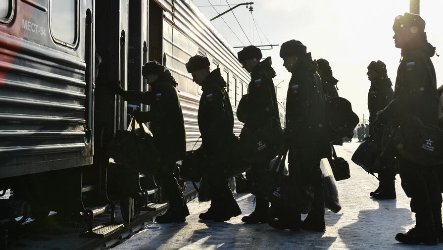 В Кремле рассказали о переходе срочников на службу по контракту