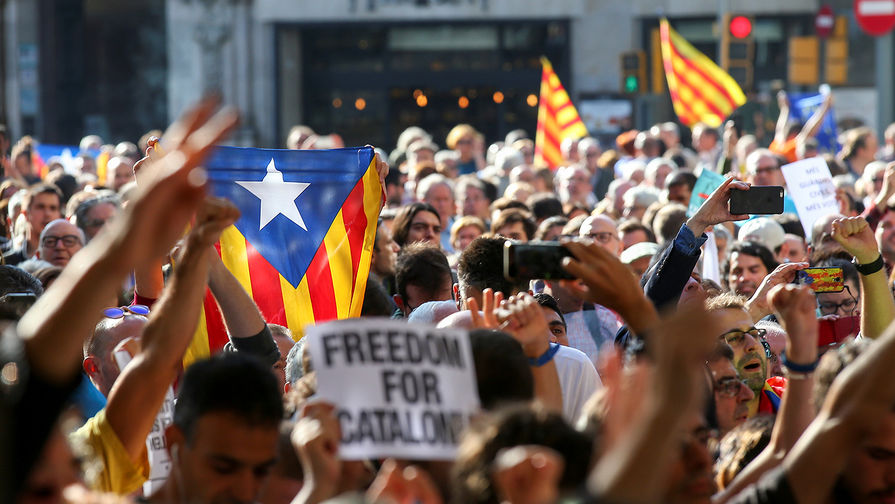 Во время митинга в&nbsp;центре Барселоны, 20&nbsp;сентября 2017&nbsp;года