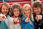 Квартет ABBA (Бенни Андерссон, Анни-Фрид Лингстад, Агнета Фельтског и Бьорн Ульвеус) 