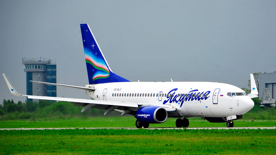 СМИ сообщили об экстренной посадке Boeing-737 в Крыму. Аэропорт назвал посадку штатной