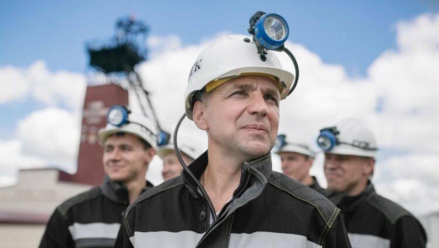 "Уголь был, есть и будет": российские шахтеры отмечают профессиональный праздник