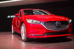 05) Mazda 6 Японская компания на автосалоне в Лос-Анджелесе продемонстрировала обновленную версию Mazda 6. Теперь под капотом у седана может располагаться 2,5-литровый турбированный двигатель мощностью 253 лошадиные силы. 