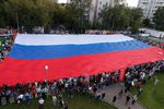 Самый большой флаг России, развернутый на территории училища олимпийского резерва №1 Москомспорта в районе Восточное Измайлово в рамках празднования Дня Государственного флага Российской Федерации, 22 августа 2018 года
