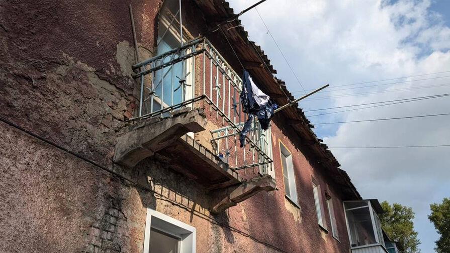 В Кемерове задержали директора УК дома, в котором вместе с женщиной обрушился балкон