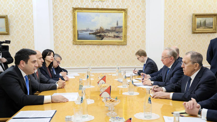 Лавров предупредил спикера парламента Армении об опасности сближения с Западом