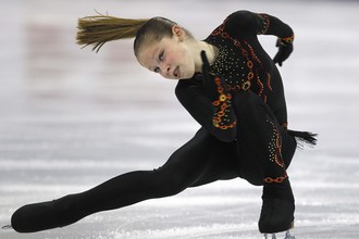 Юлия Липницкая дебютировала во взрослой серии Гран-при
