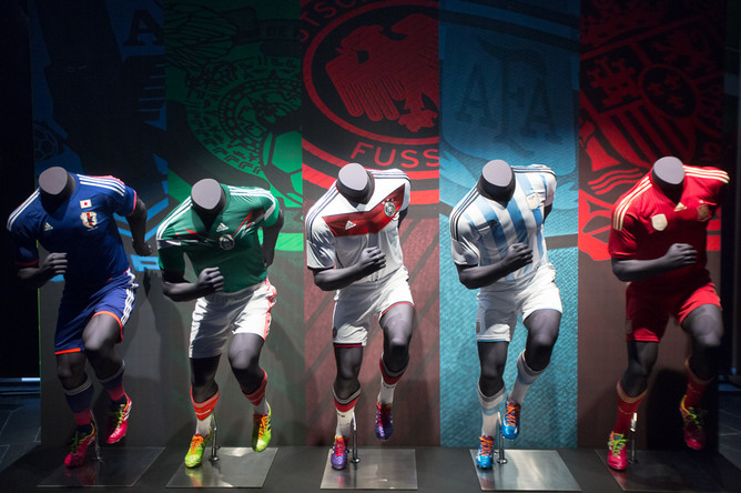 Новая линейка футбольных форм компании Adidas