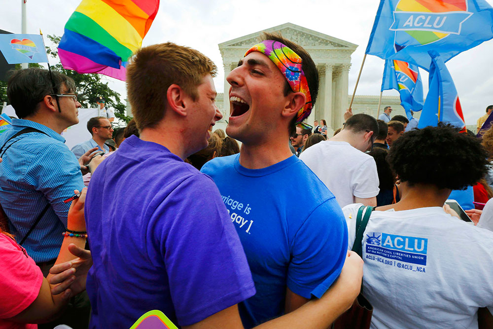 Как снимок гей-пары из Петербурга стал фотографией года World Press Photo