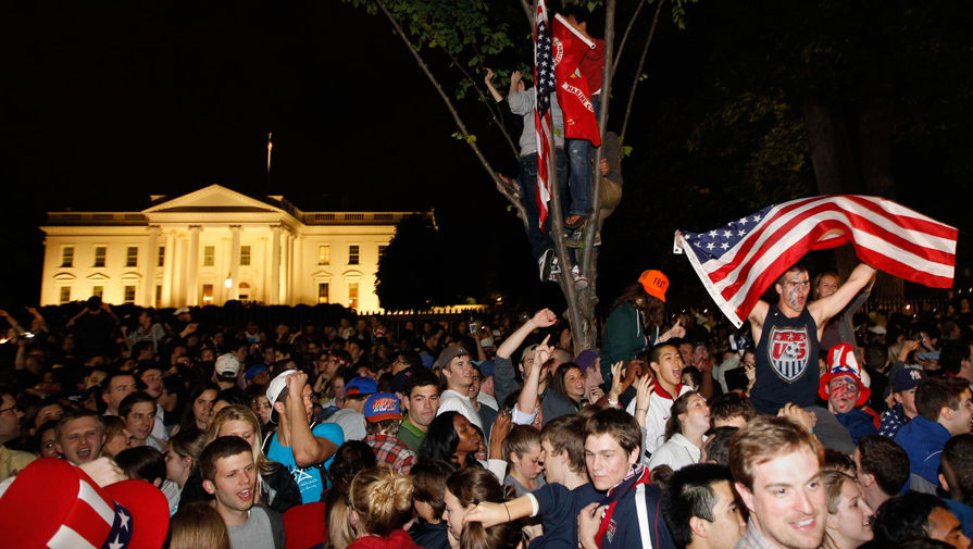 Тысячи американцев вышли на&nbsp;улицы праздновать уничтожение бен Ладена
