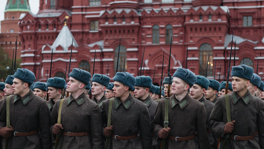 «Вопрос не вставал»: Россия еще не пригласила Польшу на День Победы