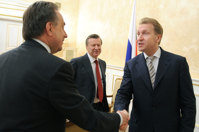 Министр спорта Виталий Мутко и первый вице-премьер РФ Игорь Шувалов