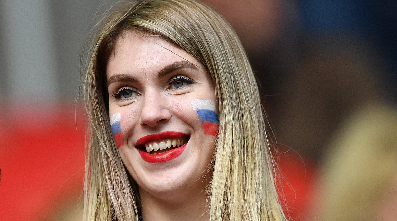 Российская болельщица на матче Кубка конфедераций-2017 по футболу между сборными России и Португалии