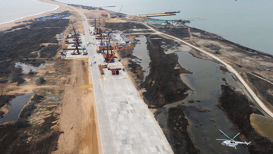Вид на&nbsp;строительную площадку транспортного перехода через&nbsp;Керченский пролив на&nbsp;острове Тузла