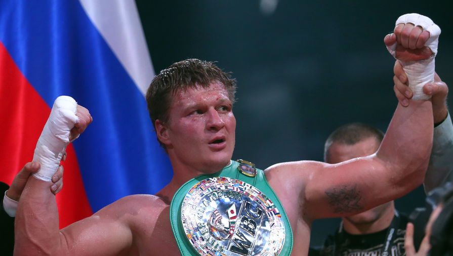 Александр Поветкин с серебряным поясом WBC