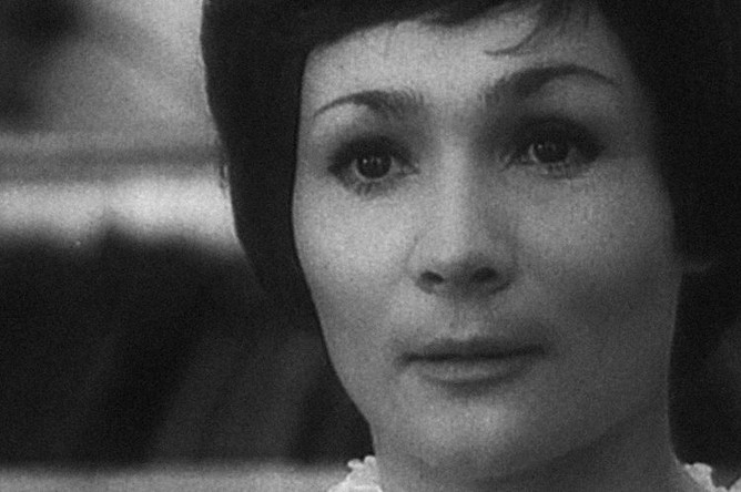 Зинаида Славина в фильме «Каждый вечер после работы» (1973)