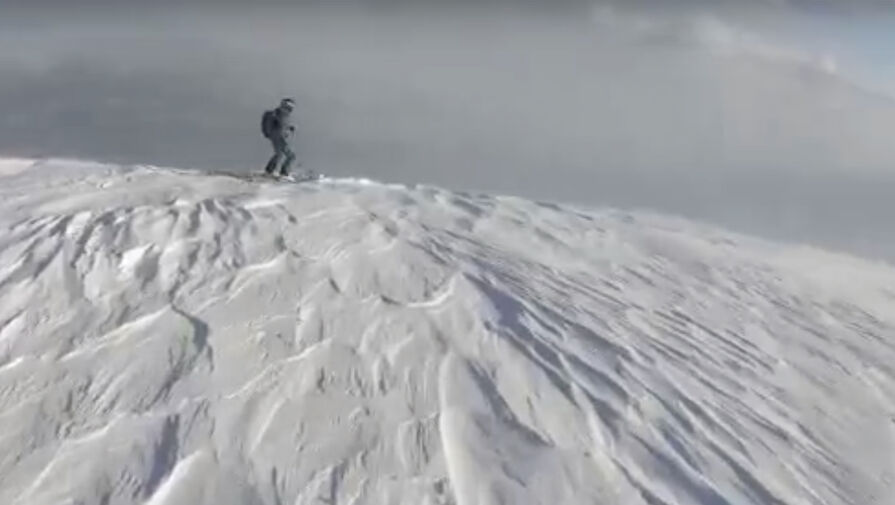 Спасатели прогнозируют риск схода лавин на севере Бурятии