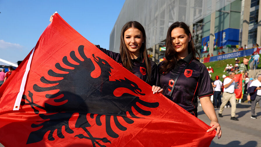 Албанию в третий раз оштрафовали за поведение болельщиков на Евро