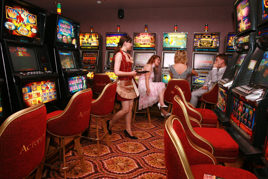 Зал игровых автоматов в&nbsp;казино &laquo;Астория&raquo;, 2006&nbsp;год