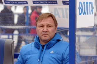 Наставник нижегородской «Волги» Юрий Калитвинцев не смог уберечь команду от пятого поражения подряд в Премьер-лиге