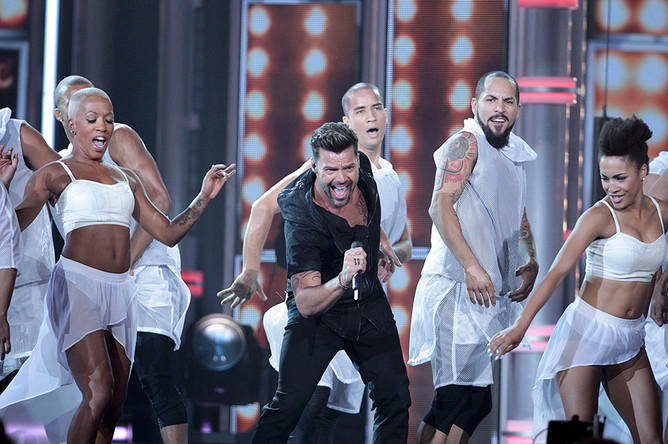 Выступление Рики Мартина во время Billboard Music Awards 2014