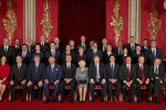 Групповое фото лидеров НАТО на приеме в Букингемском дворце в рамках саммита глав государств и правительств стран НАТО по случаю 70-летия альянса
