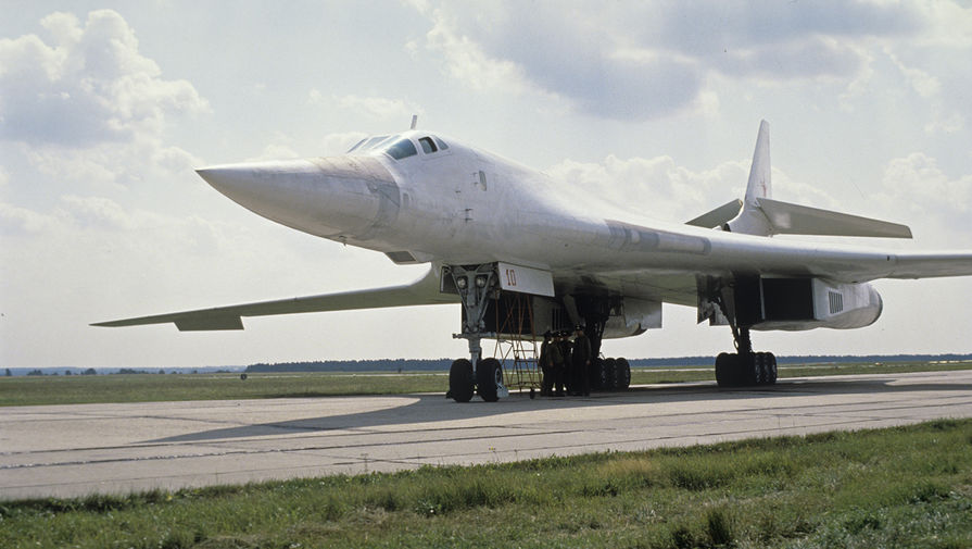 Советский сверхзвуковой стратегический бомбардировщик Ту-160, 1991 год