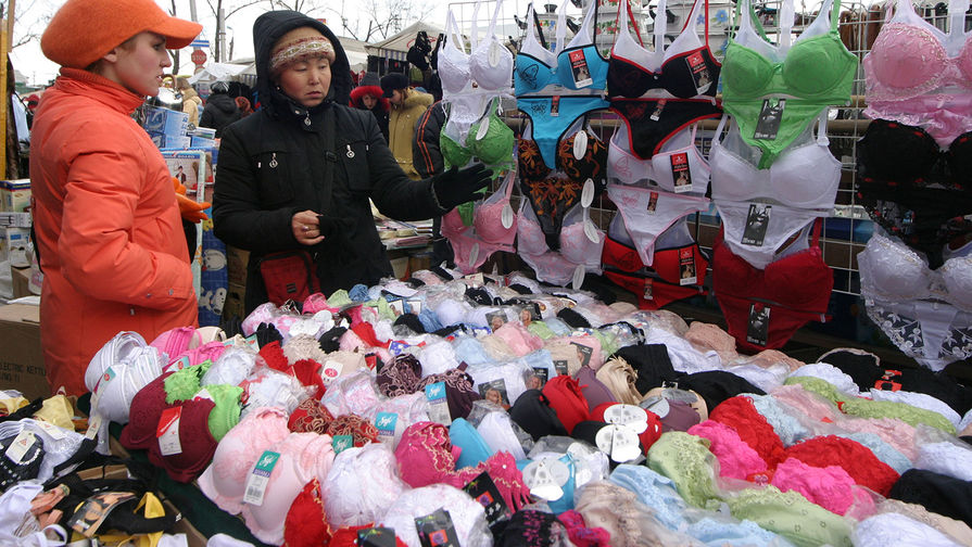 На рынке «Шанхай» в центре Иркутска, где торгуют преимущественно китайцы