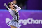 Российская фигуристка Алина Загитова в короткой программе личного турнира одиночниц на Олимпиаде-2018