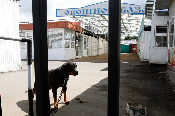 Черкизовский рынок после закрытия, 22 июля 2009 года