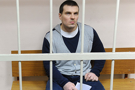 Замоскворецкий суд Москвы оставил под стражей до 15 апреля 2013 года Максима Лузянина