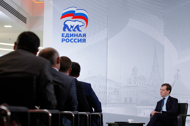 Дмитрий Медведев в пятницу апробирует новый формат взаимодействия с «Единой Россией»: регионалы встретятся со своим председателем в Москве