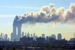 11 сентября 2001 года. Американцы говорят, что день терактов изменил их мировоззрение, а кадры врезающихся в башни Всемирного торгового центра самолетов уже не уйдут из их памяти
