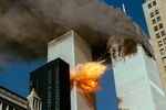11 сентября 2001 года подготовленные «Аль-Каидой» (организация запрещена в России) террористы направили самолеты в башни-близнецы на Манхэттене
