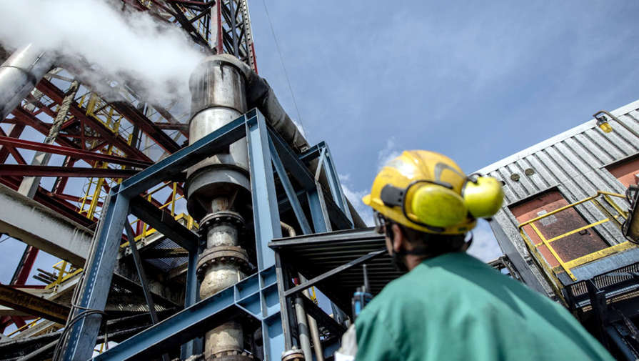 "Ничего не происходит, это ужасно!": как Европа будет выходить из тупика с нефтяным эмбарго