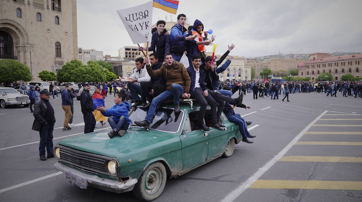 Акция протеста на площади Республики в Ереване, 21 апреля 2018 года
