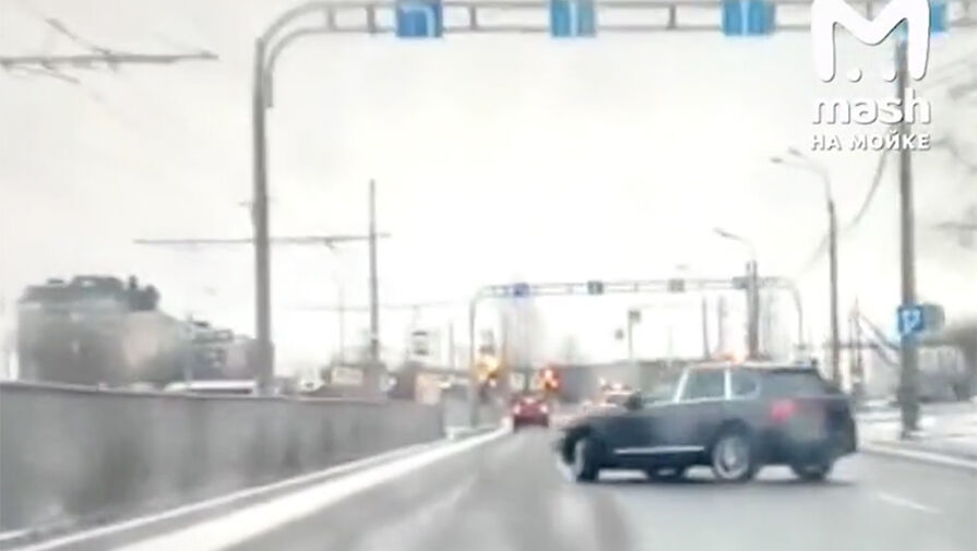 Водитель Porsche, который разбил семь машин в Петербурге, уличен в хранении наркотиков