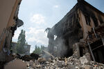 Разрушенная в результате обстрела Лисичанская военно-гражданская администрация, июль 2022 года