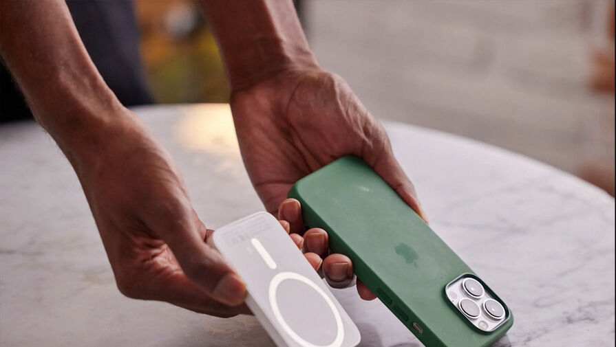 В Корее представили гаджет Magmo, который крепится к iPhone и записывает все разговоры