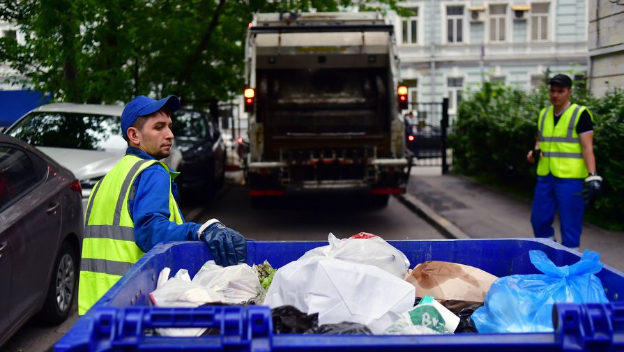 Ъ: ретейлеры и рестораторы просят заморозить тарифы на вывоз мусора до 2023 года