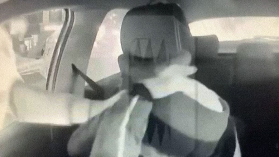 В Подмосковье мужчина накинулся с кулаками на глухонемую водительницу такси