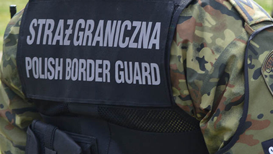 Польский пограничник получил ранение от броска камня в лицо