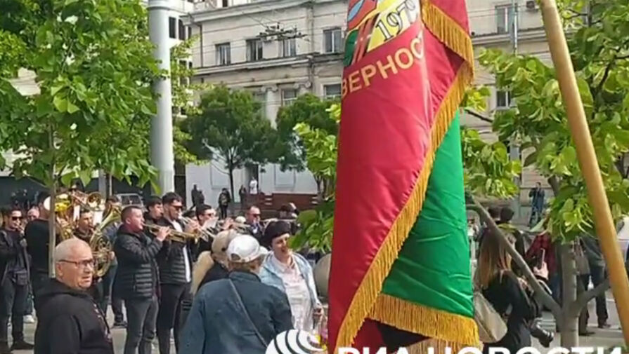 В Кишиневе состоялся многотысячный марш в честь Дня Победы