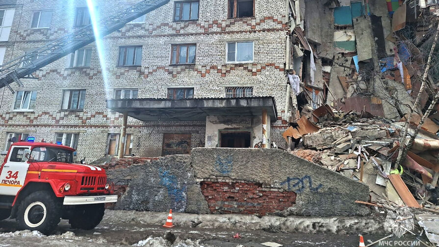 Прокуратура начала проверку после частичного обрушения дома в Коми