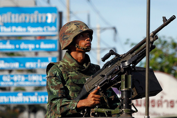 Военный патруль на&nbsp;одной из&nbsp;улиц Бангкока