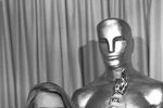 Мерил Стрип с «Оскаром» за лучшую женскую роль второго плана в фильме «Крамер против Крамера», 1980 год