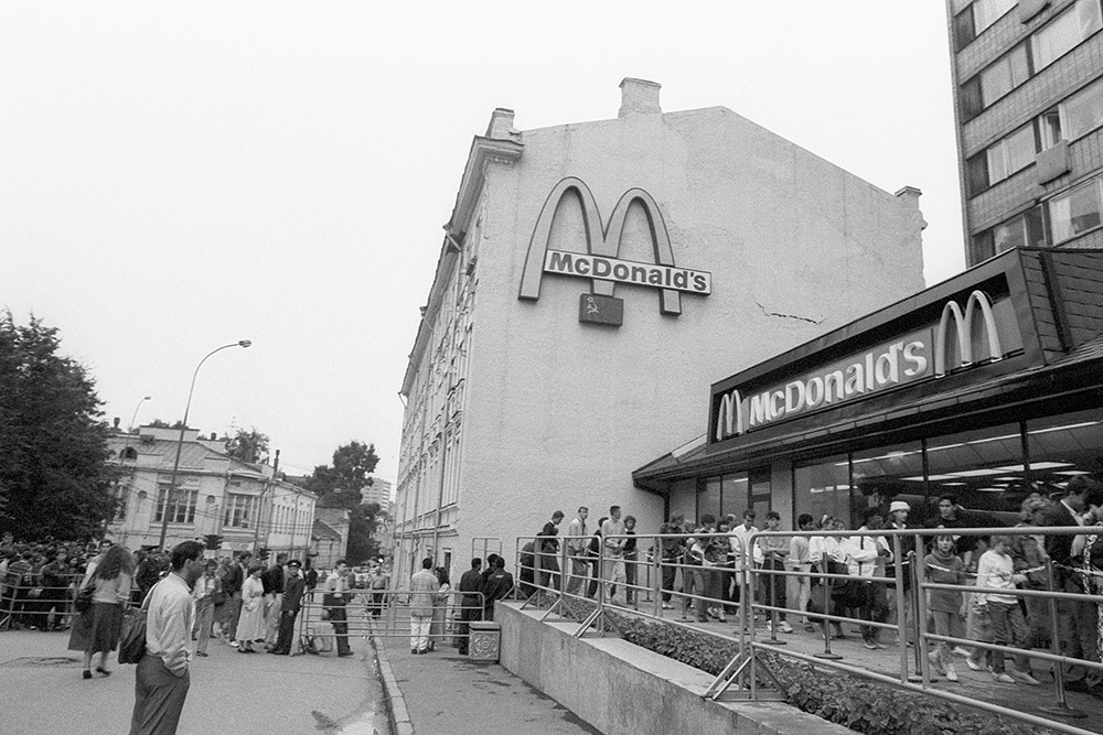 Фото Очереди В Первый Макдональдс