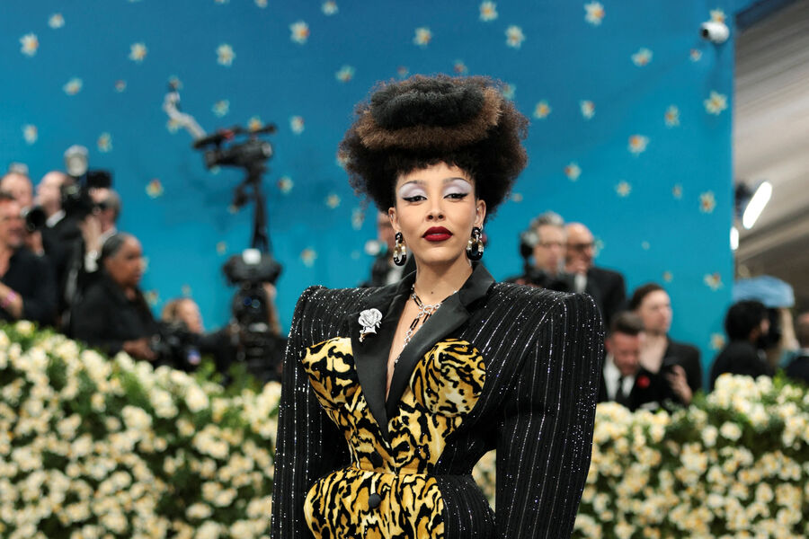 Американская рэперша Doja Cat в&nbsp;Marc Jacobs во время благотворительного бала Met Gala в&nbsp;Метрополитен-музее, Нью Йорк, США, 5&nbsp;мая 2025&nbsp;года