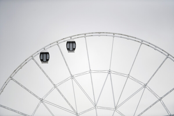 Установка кабин на&nbsp;новом колесе обозрения в&nbsp;парке имени Л.Н. Толстого в&nbsp;Химках, 6&nbsp;марта 2023&nbsp;года